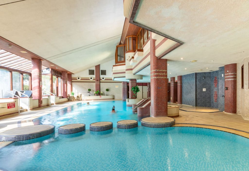 Cascades Spa and Swimming Pool