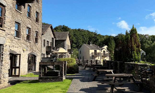 Whitewater Hotel Beer Garden