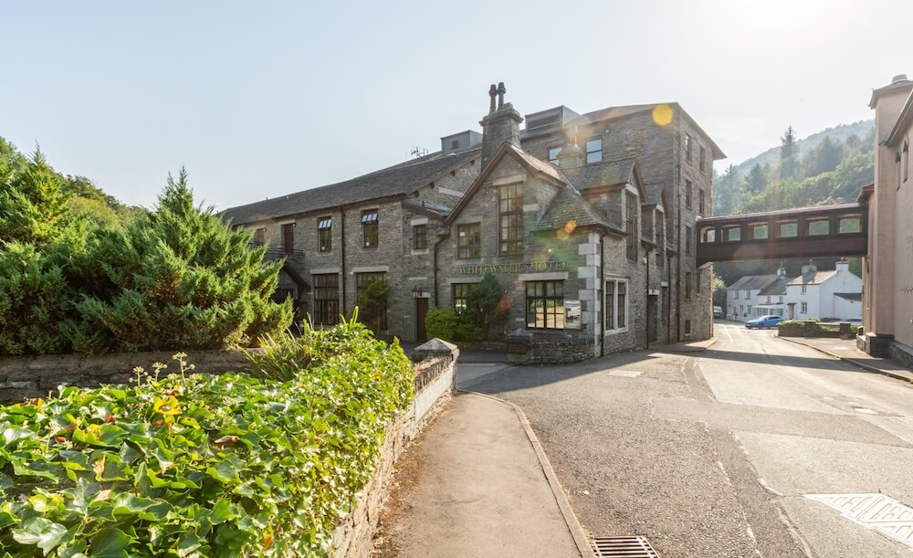 Whitewater Hotel Outside